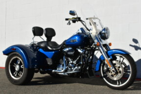 2022 Harley-Davidson® Freewheeler® FLRT thumb 3