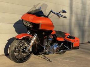 2022 Harley-Davidson<sup>®</sup> CVO™ Road Glide<sup>®</sup> Black/Orange thumb 1