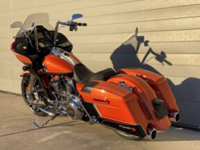 2022 Harley-Davidson<sup>®</sup> CVO™ Road Glide<sup>®</sup> Black/Orange thumb 0