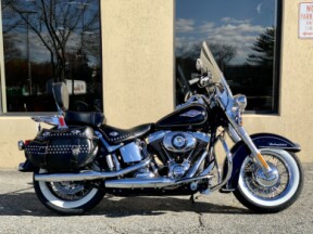 2012 Harley-Davidson<sup>®</sup> Heritage Softail<sup>®</sup> Classic FLSTC thumb 3