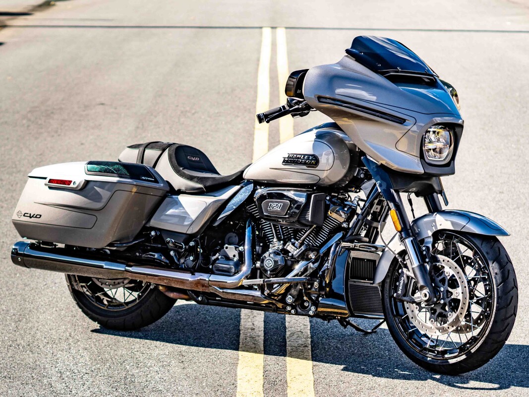 FLHXSE 2023 CVO Street Glide - Photo 3