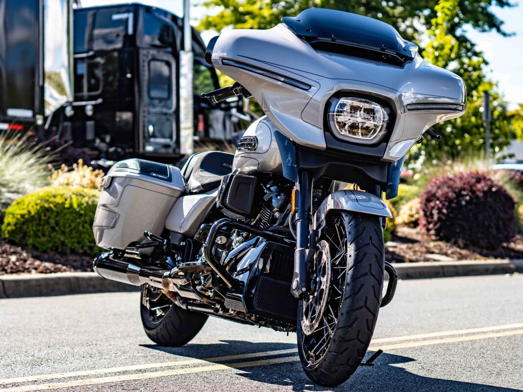 FLHXSE 2023 CVO Street Glide - Photo 6