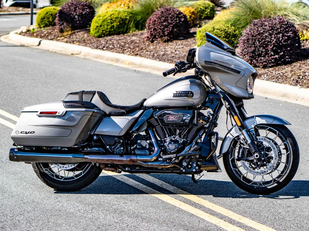 FLHXSE 2023 CVO Street Glide - Photo 5