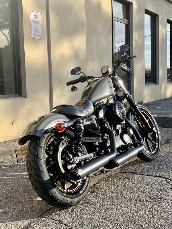 2019 Harley-Davidson Iron 883 XL883N - Photo 4