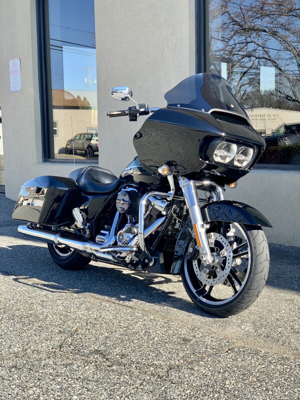 2018 Harley-Davidson Road Glide FLTRX - Photo 3