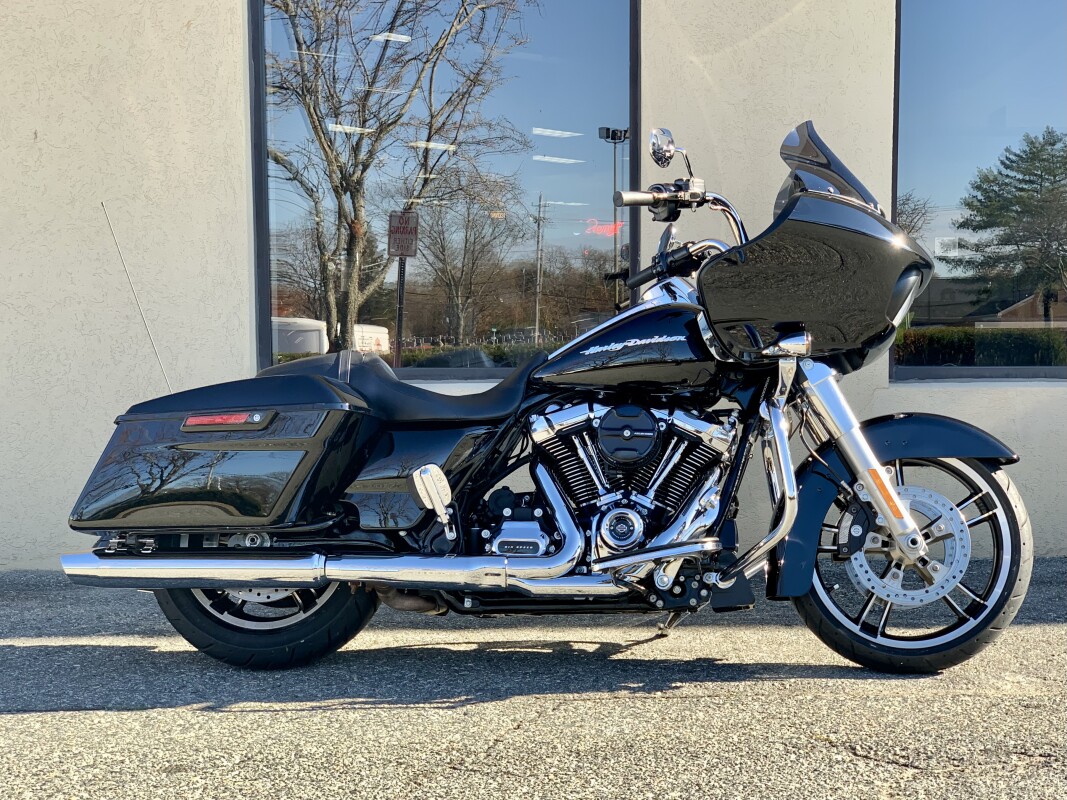 2018 Harley-Davidson Road Glide FLTRX - Photo 2