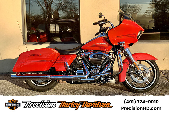 2017 Harley-Davidson<sup>®</sup> Road Glide<sup>®</sup> Special FLTRXS