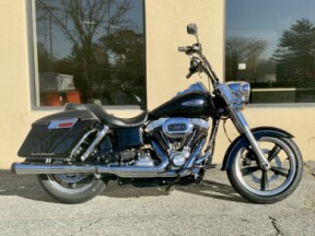 2016 Harley-Davidson<sup>®</sup> Switchback<sup>™</sup> FLD thumb 1