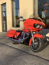 2017 Harley-Davidson<sup>®</sup> Road Glide<sup>®</sup> Special FLTRXS thumb 2