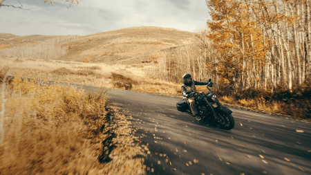 Best Scenic Routes Around Charlotte, NC for the 2024 Harley-Davidson® Road King® Special