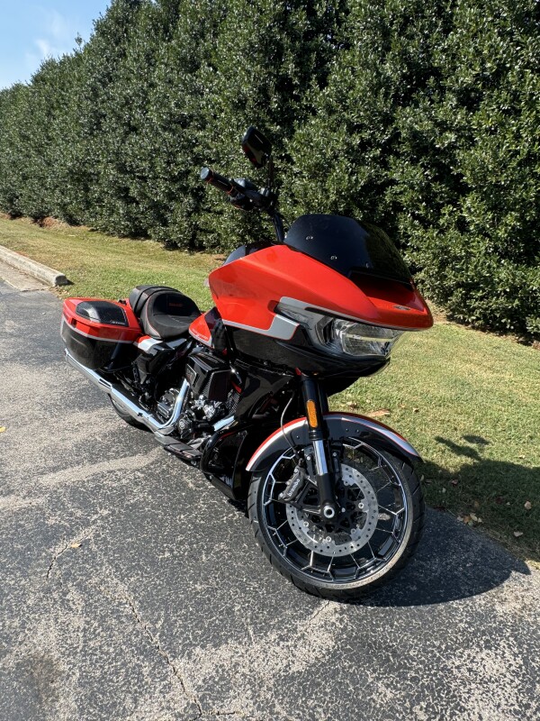 2024 Harley-Davidson CVO Street Glide - Photo 2