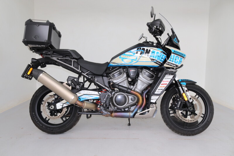 2022 Harley-Davidson<sup>®</sup> Pan America™ 1250 Blue Burst