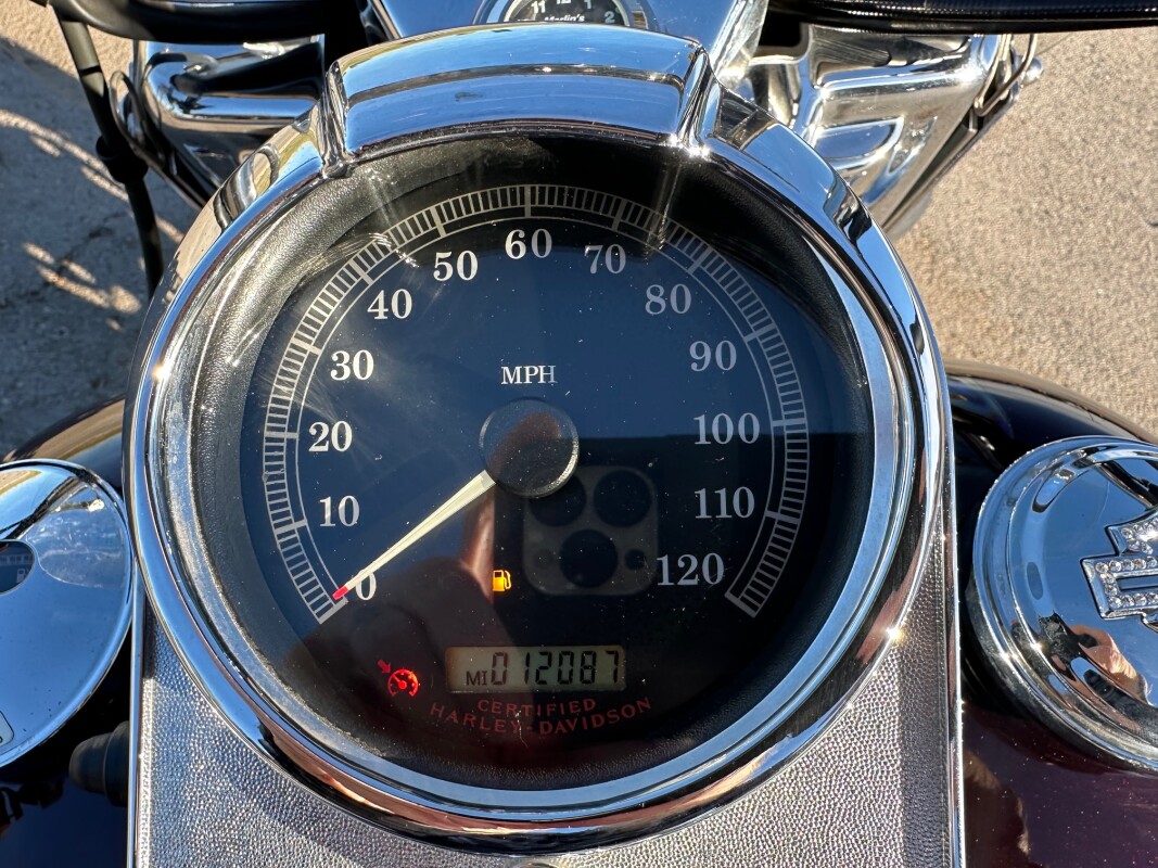 2005 Harley-Davidson Road King Classic - Photo 10