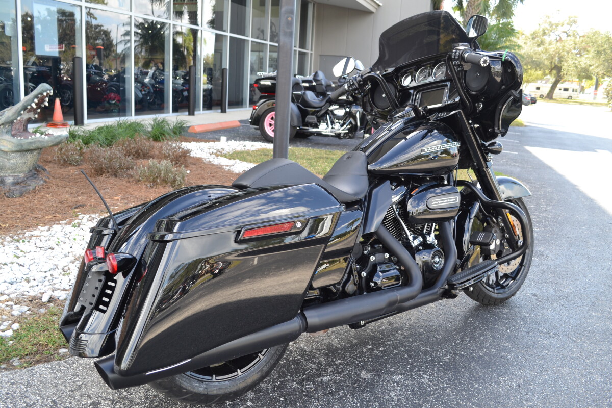 2018 Harley-Davidson Street Glide Special - FLHXS - Photo 7