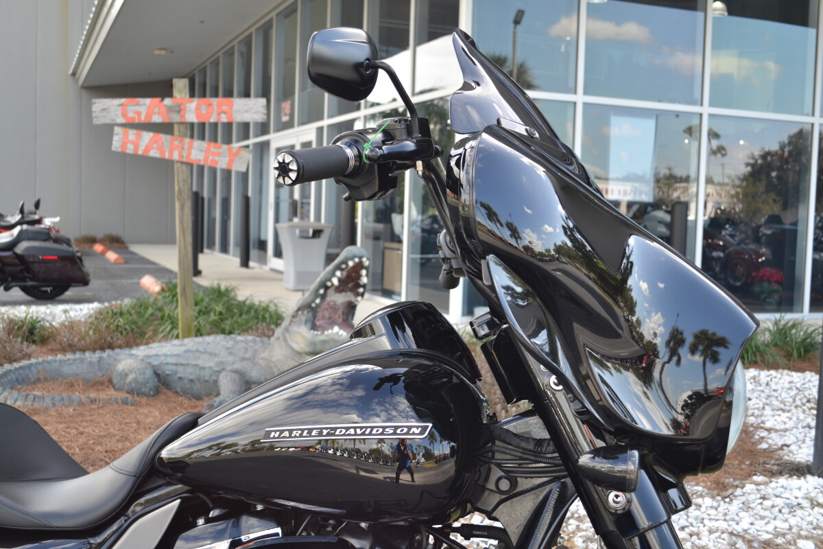 2018 Harley-Davidson Street Glide Special - FLHXS - Photo 3