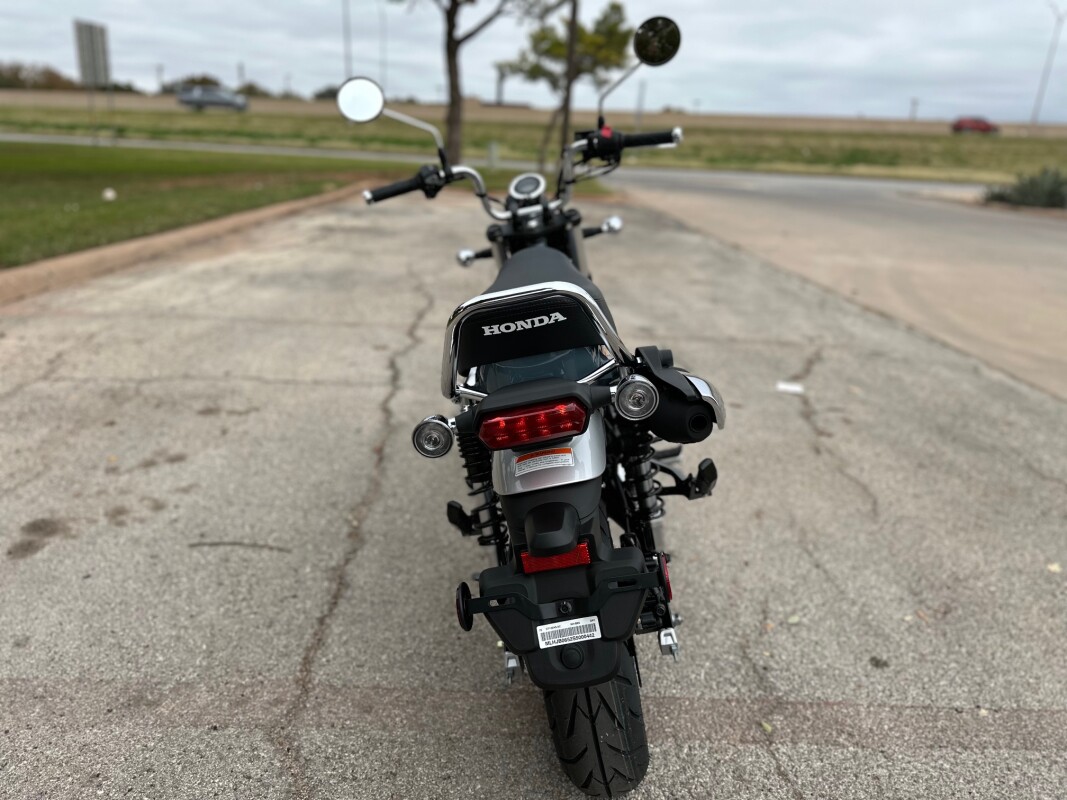 2025 Honda DAX125S - Photo 6
