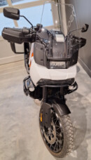 2021 Harley-Davidson® Pan America™ 1250 Baja Orange/Stonewashed White Pearl thumb 1