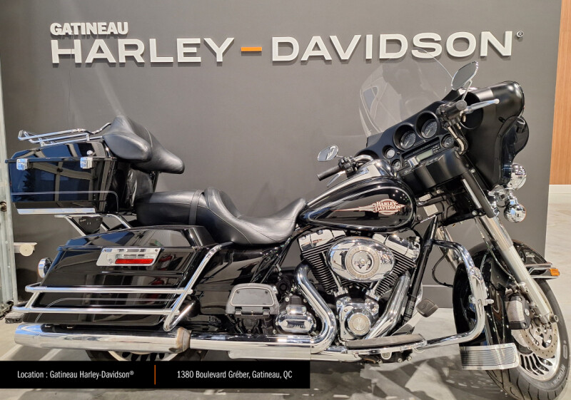 2011 Harley-Davidson<sup>®</sup> Electra Glide<sup>®</sup> Classic Vivid Black