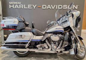 2009 Harley-Davidson<sup>®</sup> CVO™ Ultra Classic® Electra Glide® #N/A thumb 3