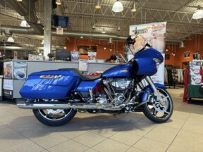 FLTRX 2024 Road Glide™ thumb 2