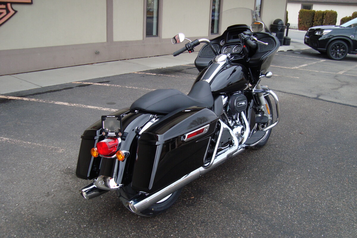 2024 Police Road Glide VIVID BLACK - Photo 4