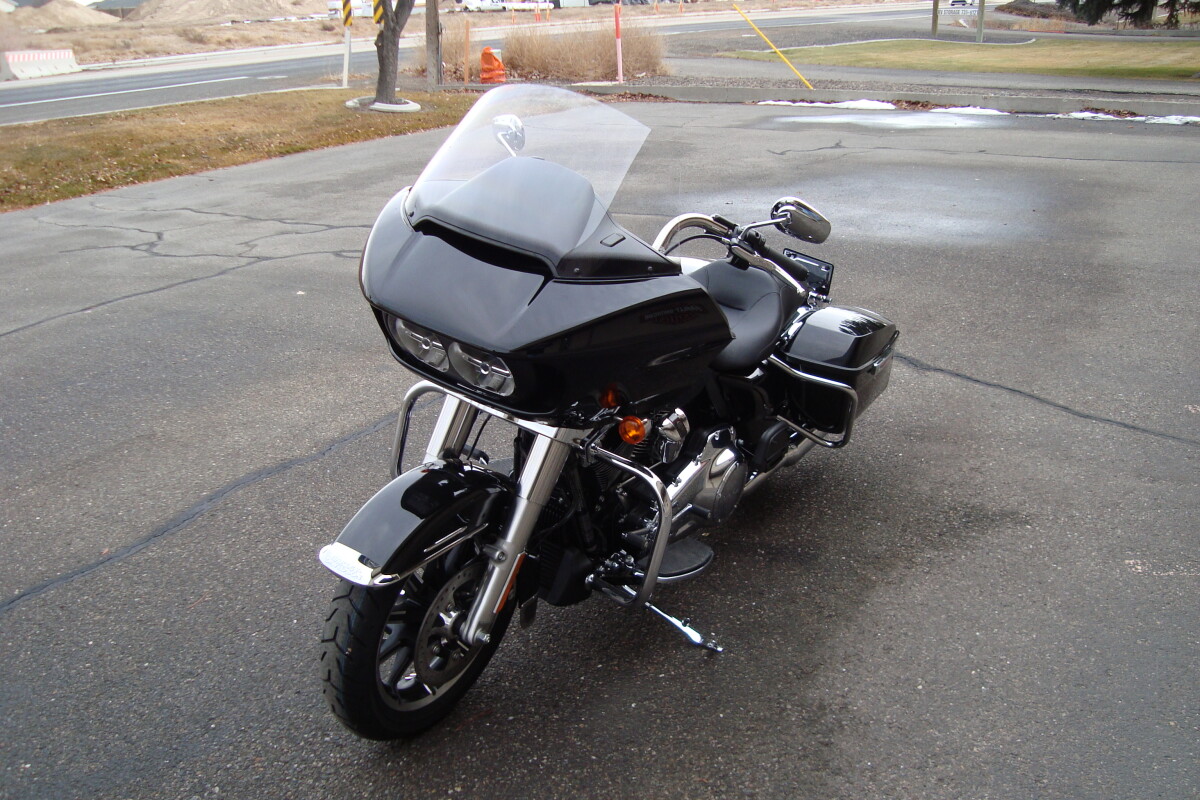 2024 Police Road Glide VIVID BLACK - Photo 2