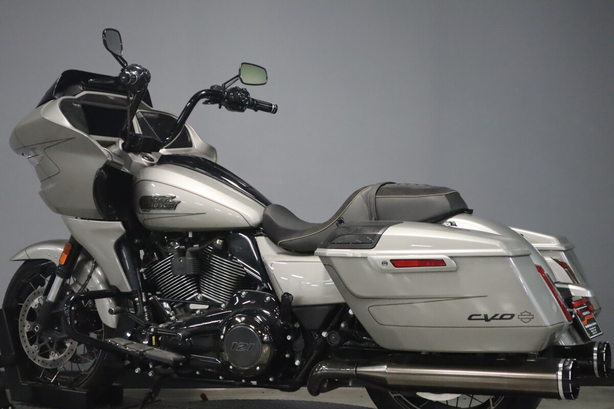 2023 Harley-Davidson CVO Road Glide FLTRXSE - Photo 6