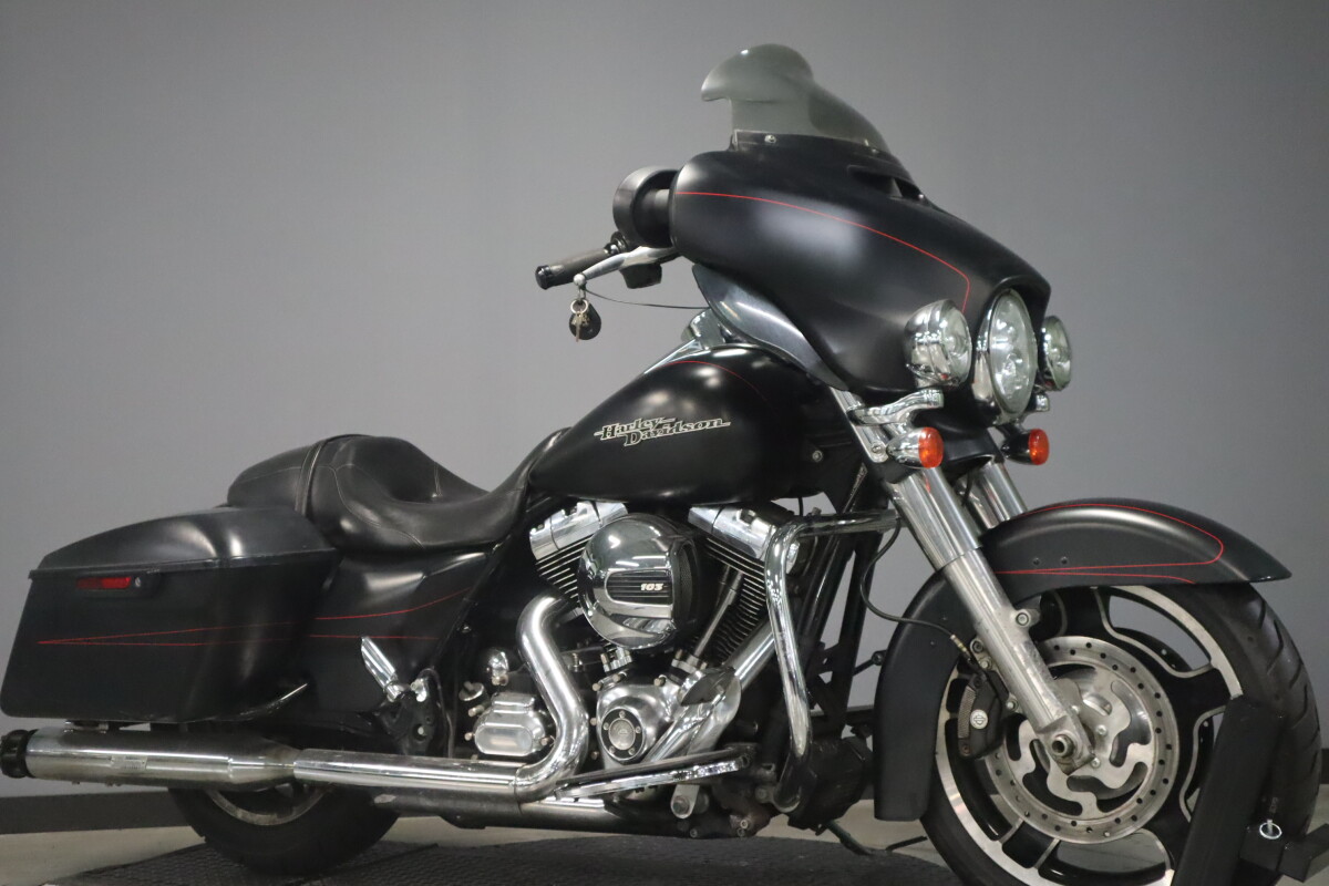 2015 Harley-Davidson Street Glide Special FLHXS - Photo 8
