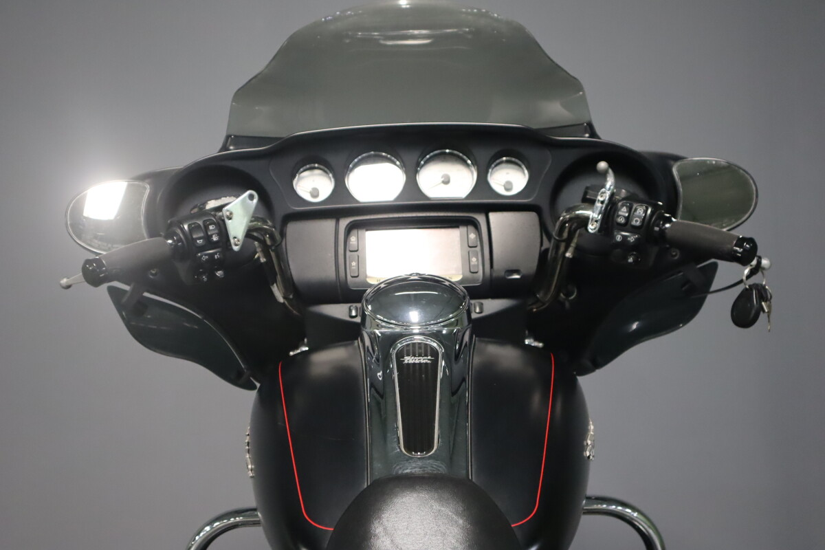 2015 Harley-Davidson Street Glide Special FLHXS - Photo 10