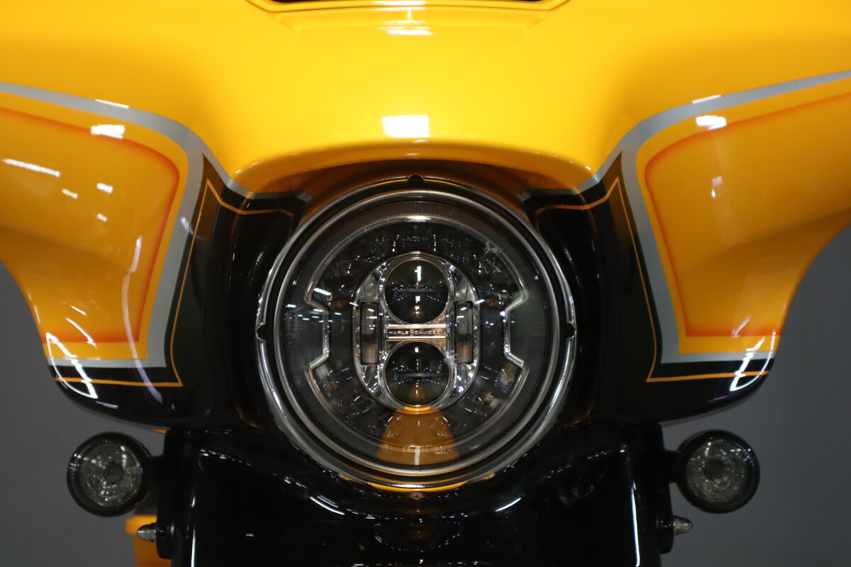 2022 Harley-Davidson CVO Street Glide FLHXSE - Photo 10