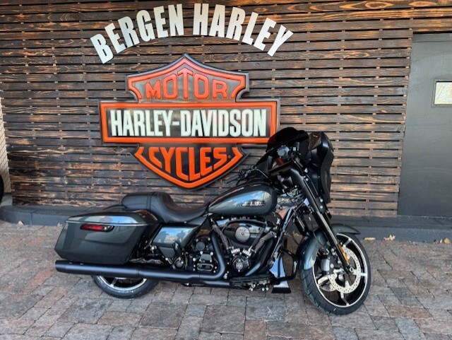 2025 Harley Davidson Street Glide FLHX