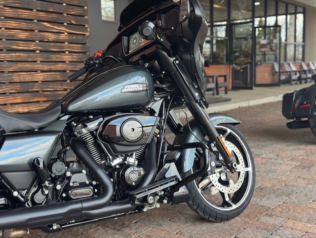 2025 Harley Davidson Street Glide FLHX - Photo 7