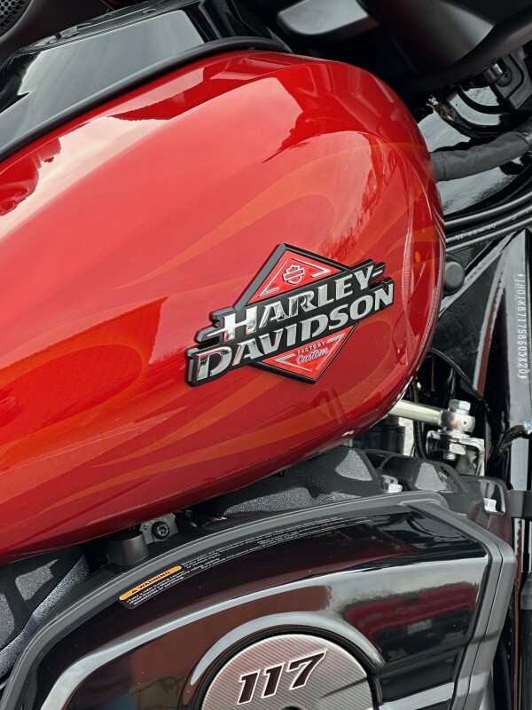 2025 Harley-Davidson Street Glide Whiskey Firestorm - Black Finish - Photo 5
