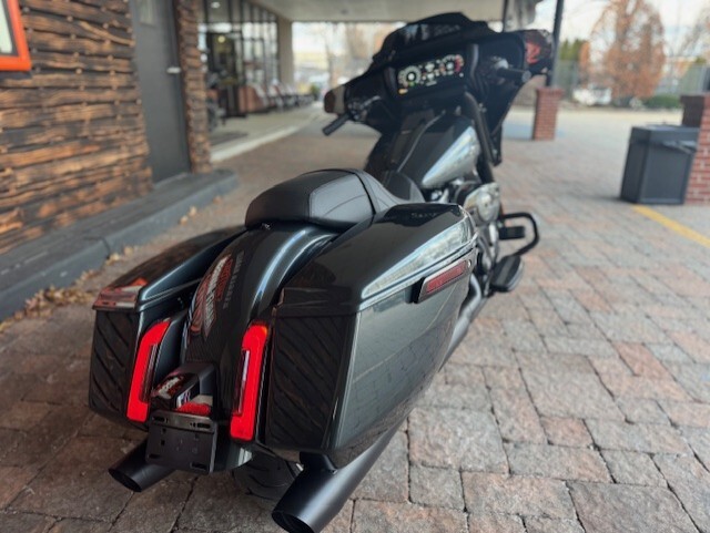2025 Harley Davidson Street Glide FLHX - Photo 6