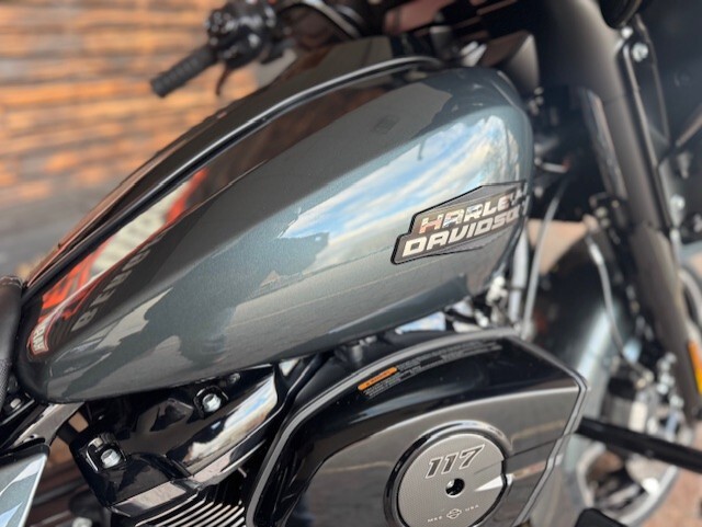 2025 Harley Davidson Street Glide FLHX - Photo 8