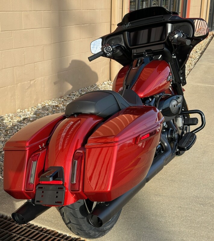 2025 Harley-Davidson Street Glide Whiskey Firestorm - Black Finish - Photo 2