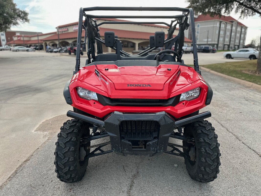2023 Honda Pioneer 1000-6 Deluxe Crew | Red - Photo 3