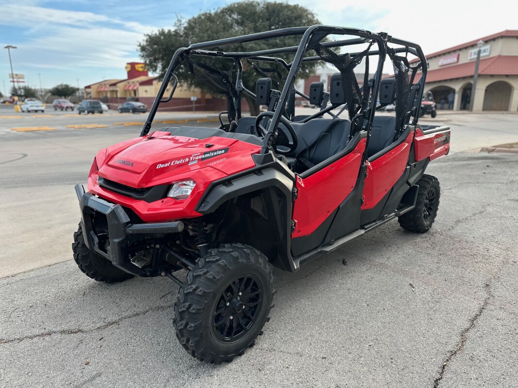 2023 Honda Pioneer 1000-6 Deluxe Crew | Red - Photo 4