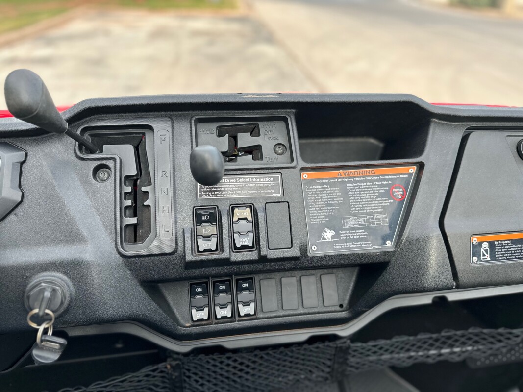 2023 Honda Pioneer 1000-6 Deluxe Crew | Red - Photo 7