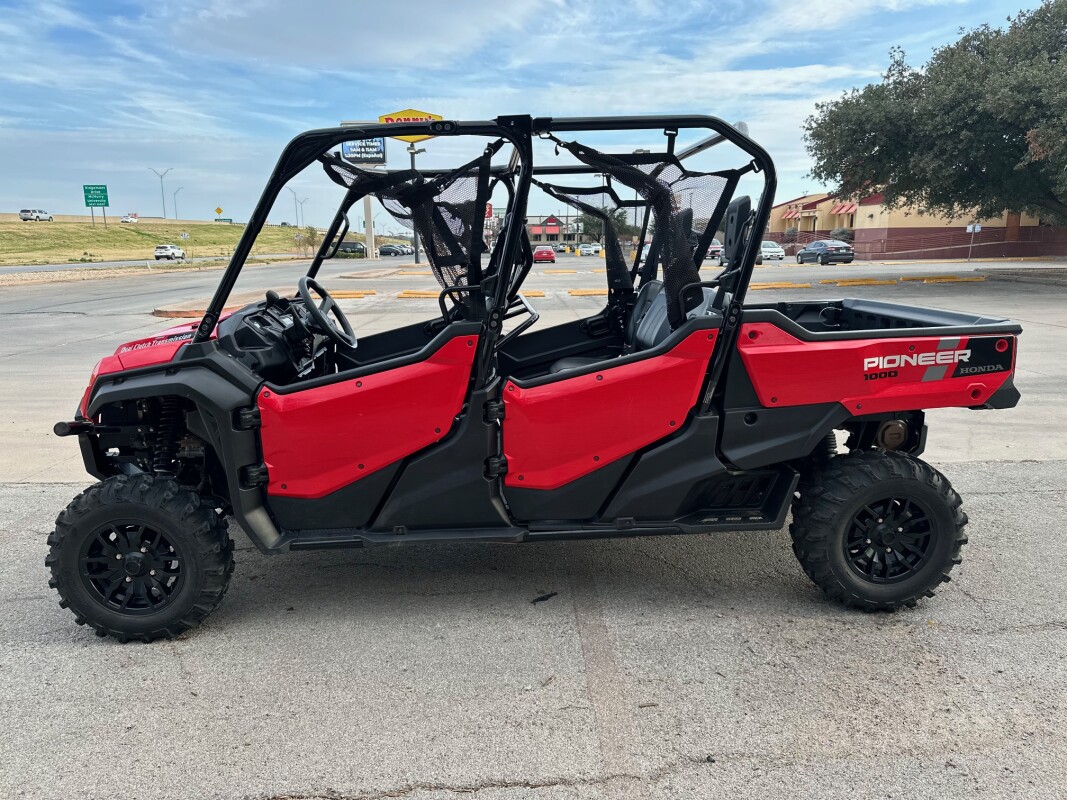 2023 Honda Pioneer 1000-6 Deluxe Crew | Red - Photo 5
