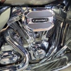  2016 Harley-Davidson<sup>®</sup> CVO<sup>™</sup> Limited thumb 2