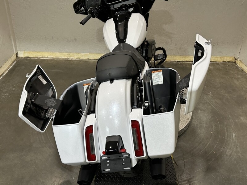 Harley-Davidson Street Glide 2025 FLHX 84540393 WHITE ONYX PRL - Photo 9