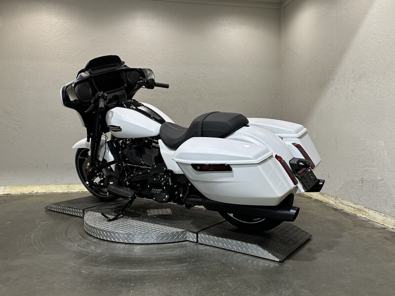 Harley-Davidson Street Glide 2025 FLHX 84540379 WHITE ONYX PRL - Photo 6