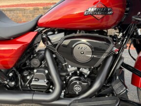 2025 Harley-Davidson<sup>®</sup> Road Glide® Whiskey Firestorm - Black Finish thumb 3