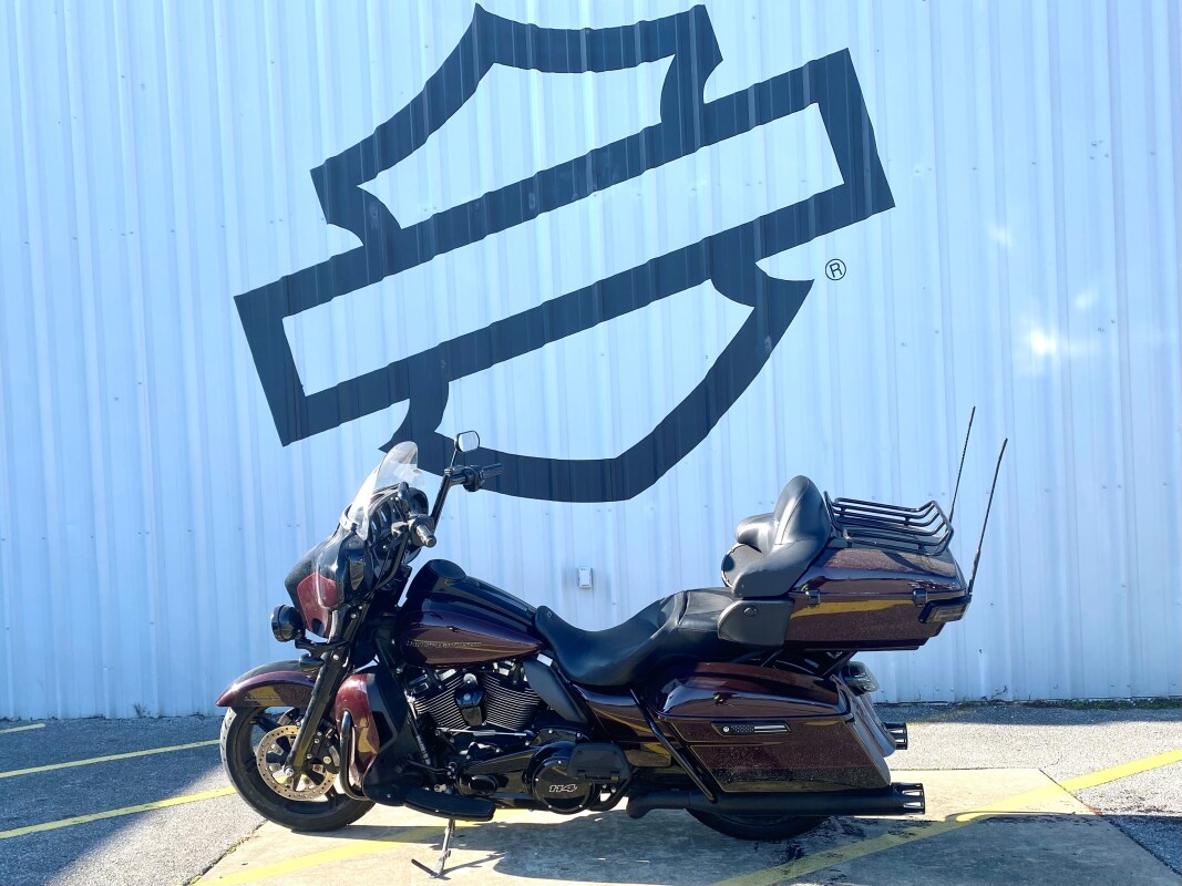 2022 Harley-Davidson Ultra Limited Midnight Crimson/Vivid Black - Black Finish