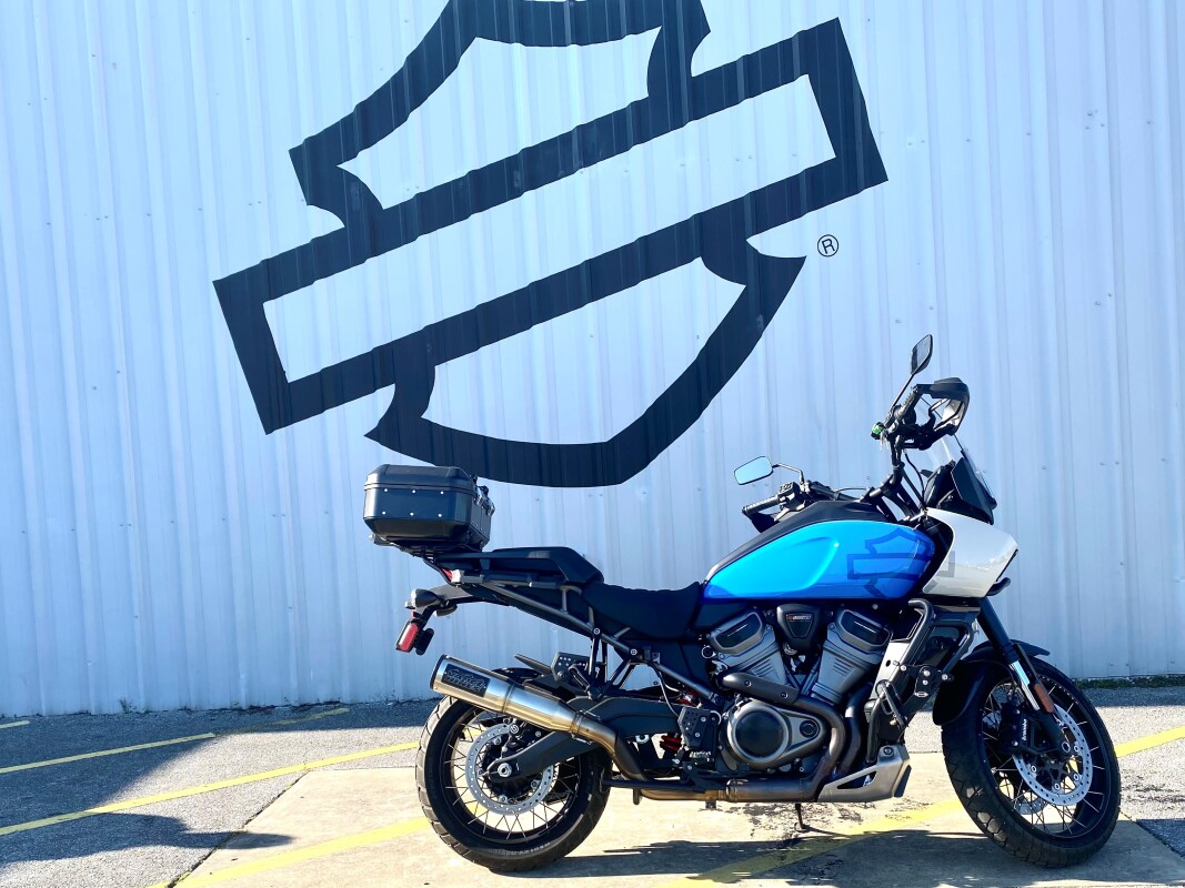 2022 Harley-Davidson Pan America 1250 Special Fastback Blue/White Sand Pearl
