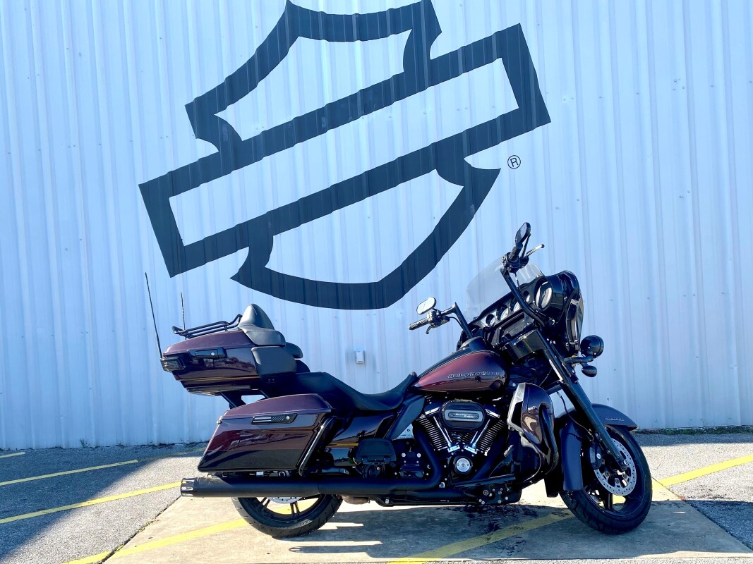 2022 Harley-Davidson Ultra Limited Midnight Crimson/Vivid Black - Black Finish - Photo 3