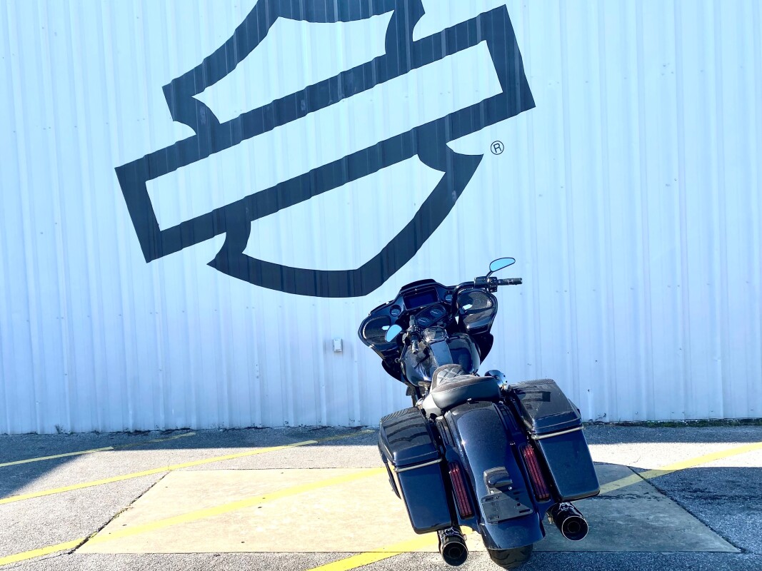 2022 Harley-Davidson CVO Road Glide Blue Steel - Photo 4