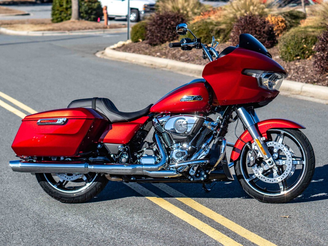 FLTRX 2025 Road Glide - Photo 3