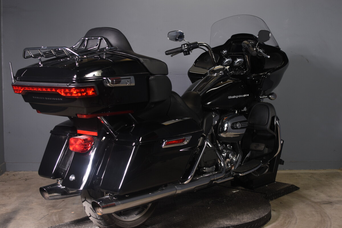 2022 Harley-Davidson Road Glide Limited FLTRK - Photo 10